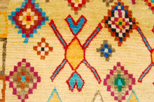 Carica l'immagine nel visualizzatore di Gallery, TAIMANY Original Pure Wool Rug / Modern Handmad Carpet 175X124 CM
