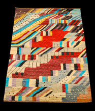 Lade das Bild in den Galerie-Viewer, TAIMANY Original Pure Wool Rug / Modern Handmad Carpet 171X118 CM
