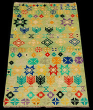 Carica l'immagine nel visualizzatore di Gallery, TAIMANY Original Pure Wool Rug / Modern Handmad Carpet 182X115 CM
