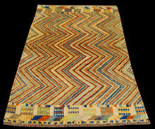 Load image into Gallery viewer, TAIMANY Original Pure Wool Rug / Modern Handmad Carpet 180X119 CM
