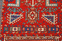 Carica l&#39;immagine nel visualizzatore di Gallery, Hand made Antique Kazak / Shirvan Caucasic Carpets CM 210x120
