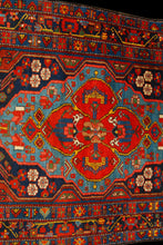 Lade das Bild in den Galerie-Viewer, Tappeto Antico Baktiari Misura 208x138 CM
