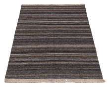 Carica l'immagine nel visualizzatore di Gallery, New Design Original Authentic Hand Made Kilim India 240x170 CM
