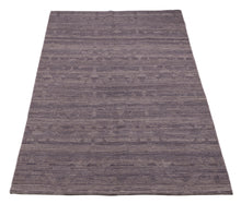 Lade das Bild in den Galerie-Viewer, New Design Original Authentic Hand Made Kilim India 240x170 CM
