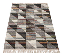 Lade das Bild in den Galerie-Viewer, Elegant Original Authentic Hand Made Carpet 200x140 CM
