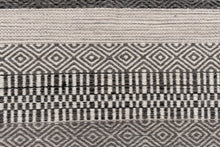 Carica l'immagine nel visualizzatore di Gallery, Elegant Original Authentic Hand Made Carpet 200x140 CM
