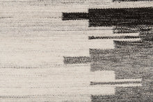 Carica l'immagine nel visualizzatore di Gallery, Elegant Original Authentic Hand Made Carpet 200x140 CM
