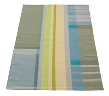 Carica l'immagine nel visualizzatore di Gallery, Elegant Original Authentic Hand Made Carpet 200x140 CM

