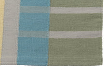 Carica l'immagine nel visualizzatore di Gallery, Elegant Original Authentic Hand Made Carpet 200x140 CM
