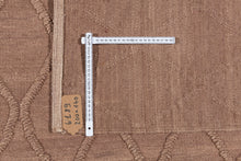 Lade das Bild in den Galerie-Viewer, Elegant Original Authentic Hand Made Carpet 200x140 CM

