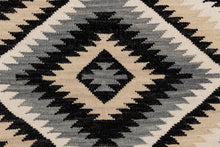Lade das Bild in den Galerie-Viewer, Elegant Original Authentic Hand Made Carpet 200x140 CM
