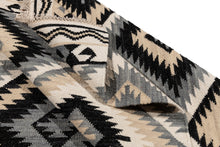 Lade das Bild in den Galerie-Viewer, Elegant Original Authentic Hand Made Carpet 200x140 CM
