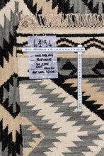 Carica l'immagine nel visualizzatore di Gallery, Elegant Original Authentic Hand Made Carpet 200x140 CM
