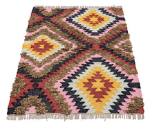 Carica l'immagine nel visualizzatore di Gallery, New Design Original Authentic Hand Made Kilim India 200x140 CM
