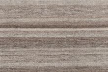 Carica l'immagine nel visualizzatore di Gallery, New Design Original Authentic Hand Made Kilim India 200x140 CM
