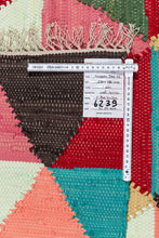 Load image into Gallery viewer, Kilim Autentico, Originale e Fatto a Mano 180x120 CM 
