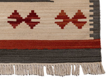 Lade das Bild in den Galerie-Viewer, New Design Original Authentic Hand Made Kilim India 230x160 CM
