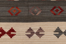 Carica l&#39;immagine nel visualizzatore di Gallery, New Design Original Authentic Hand Made Kilim India 230x160 CM
