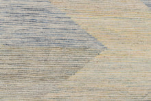 Lade das Bild in den Galerie-Viewer, New Design Original Authentic Hand Made Kilim 230x160 CM
