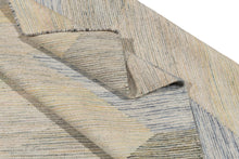 Lade das Bild in den Galerie-Viewer, New Design Original Authentic Hand Made Kilim 230x160 CM
