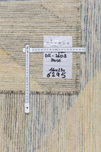 Lade das Bild in den Galerie-Viewer, New Design Original Authentic Hand Made Kilim 230x160 CM
