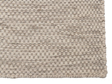 Carica l'immagine nel visualizzatore di Gallery, New Design Original Authentic Hand Made Kilim 230x160 CM
