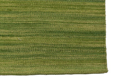 Carica l&#39;immagine nel visualizzatore di Gallery, New Design Original Authentic Hand Made Kilim India 190x138 CM
