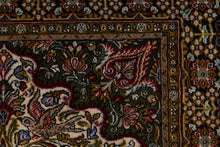 Carica l&#39;immagine nel visualizzatore di Gallery, Authentic original hand knotted carpet 160x110 CM

