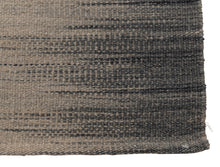 Carica l'immagine nel visualizzatore di Gallery, New Design Original Authentic Hand Made Kilim India 200x140 CM
