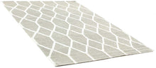 Carica l'immagine nel visualizzatore di Gallery, Autentic Original hand made kelem 150x100 cm
