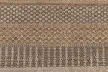 Carica l'immagine nel visualizzatore di Gallery, New Design Original Authentic Hand Made Kilim India 120x60 CM
