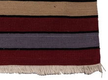 Carica l&#39;immagine nel visualizzatore di Gallery, New Design Original Authentic Hand Made Kilim India 240x170 CM

