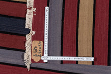 Carica l&#39;immagine nel visualizzatore di Gallery, New Design Original Authentic Hand Made Kilim India 240x170 CM
