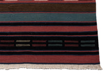 Lade das Bild in den Galerie-Viewer, New Design Original Authentic Hand Made Kilim India 288x188 CM
