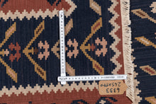Carica l&#39;immagine nel visualizzatore di Gallery, New Design Original Authentic Hand Made Kilim India 245x170 CM

