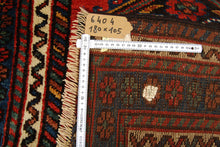 Lade das Bild in den Galerie-Viewer, Authentic original hand knotted carpet 180x105 CM
