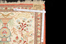 Carica l&#39;immagine nel visualizzatore di Gallery, Silk Tappeto Carpet Alfombra Rug Tapiet 73x58 CM
