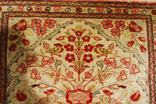 Lade das Bild in den Galerie-Viewer, Silk Tappeto Carpet Alfombra Rug Tapiet 73x58 CM
