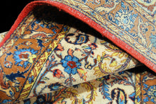 Lade das Bild in den Galerie-Viewer, 270x90 CM Authentic original hand knotted carpet 
