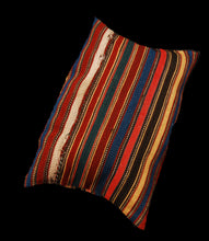Lade das Bild in den Galerie-Viewer, Original Hand Made Rustic Kilim / Cicim 47x30 CM

