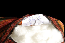 Carica l'immagine nel visualizzatore di Gallery, Original Hand Made Rustic Kilim / Cicim 34x21 CM
