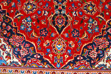 Carica l&#39;immagine nel visualizzatore di Gallery, Rectangular Hand knotted carpet Original Red Colors - 230x135 CM
