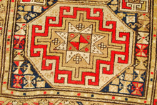 Lade das Bild in den Galerie-Viewer, Hand made Antique Carpets Rugs karabak / CM 240x107
