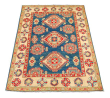 Lade das Bild in den Galerie-Viewer, Hand knotted carpet Ghazni / Chubi -  246x177 CM
