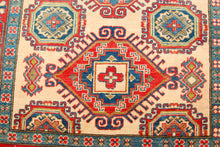 Carica l&#39;immagine nel visualizzatore di Gallery, Hand knotted carpet Ghazni / Chubi - Beige CM 190x147
