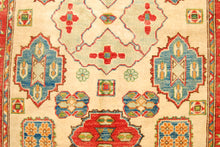 Lade das Bild in den Galerie-Viewer, Hand knotted carpet Ghazni / Chubi - Beige CM 170x118
