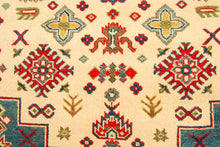 Carica l'immagine nel visualizzatore di Gallery, Hand knotted carpet Ghazni / Chubi Beige / Red 200x155 CM
