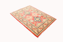 Lade das Bild in den Galerie-Viewer, Hand knotted carpet Ghazni / Chubi Red Colors 165x117 CM
