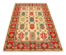 Carica l'immagine nel visualizzatore di Gallery, Rectangular Hand knotted carpet Ghazni / Chubi - Beige / Red Colors 185x120 CM
