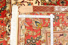Lade das Bild in den Galerie-Viewer, Rectangular Hand knotted carpet Original Colors 150x103 CM
